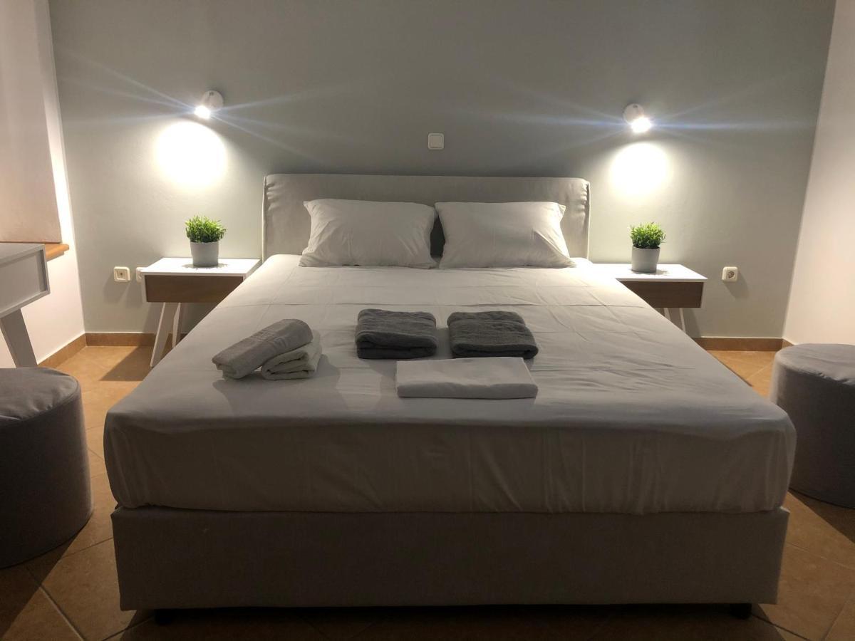 Amaryllis Suites Santorini 费拉 外观 照片