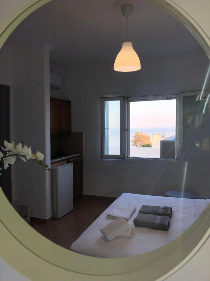 Amaryllis Suites Santorini 费拉 外观 照片