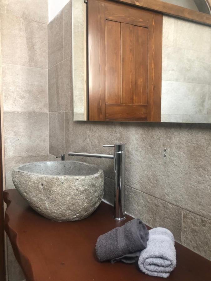 Amaryllis Suites Santorini 费拉 外观 照片