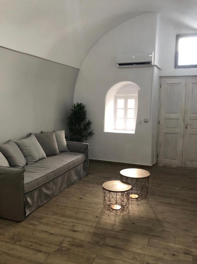 Amaryllis Suites Santorini 费拉 外观 照片