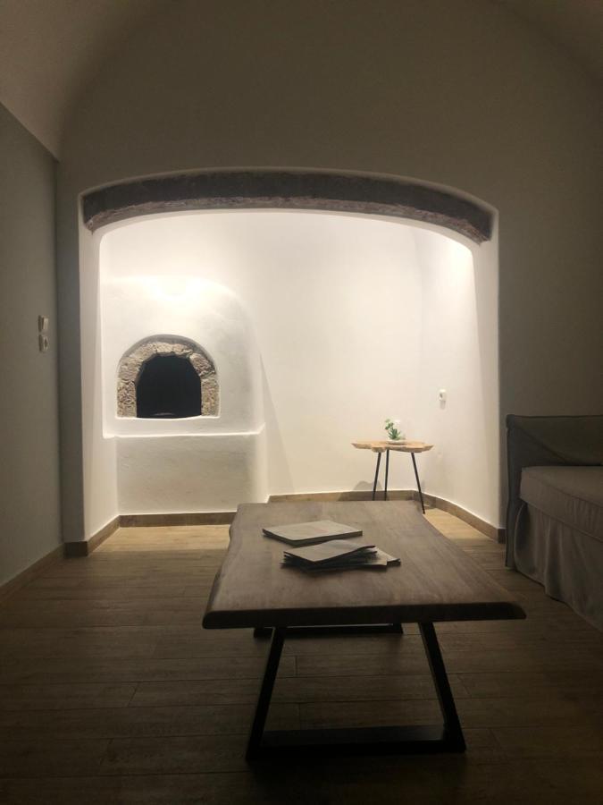 Amaryllis Suites Santorini 费拉 外观 照片