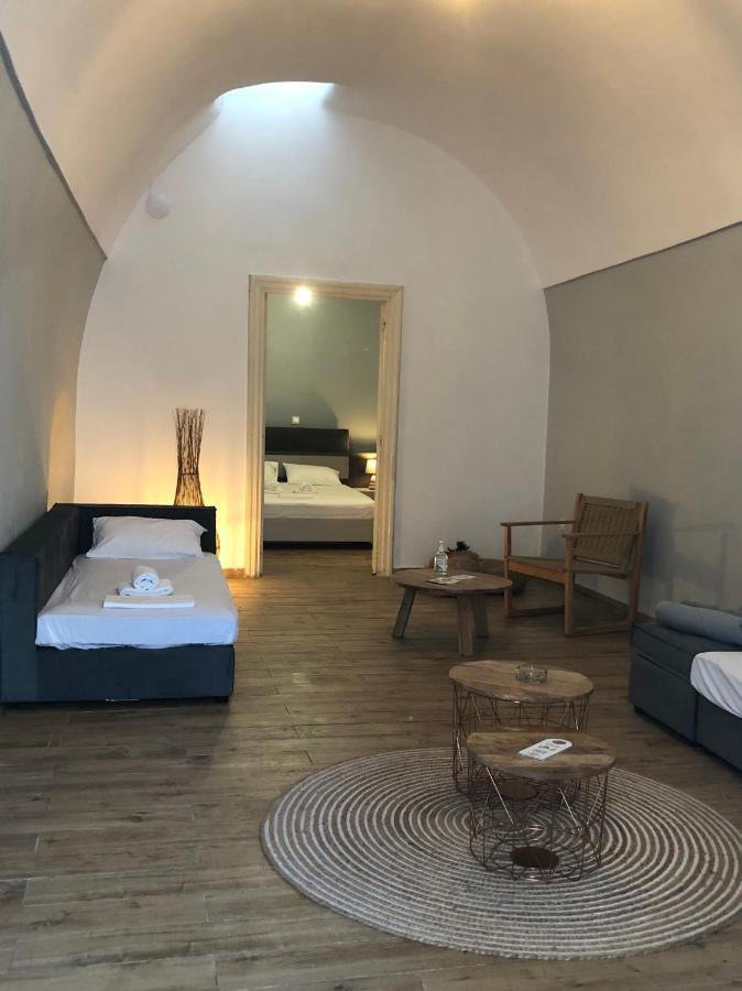 Amaryllis Suites Santorini 费拉 外观 照片