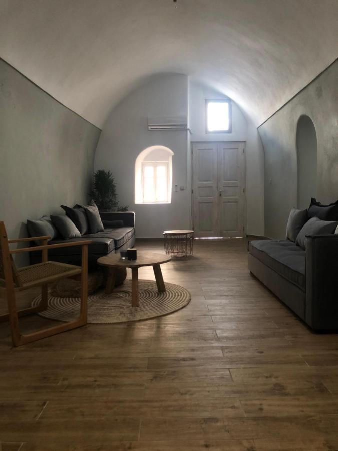 Amaryllis Suites Santorini 费拉 外观 照片