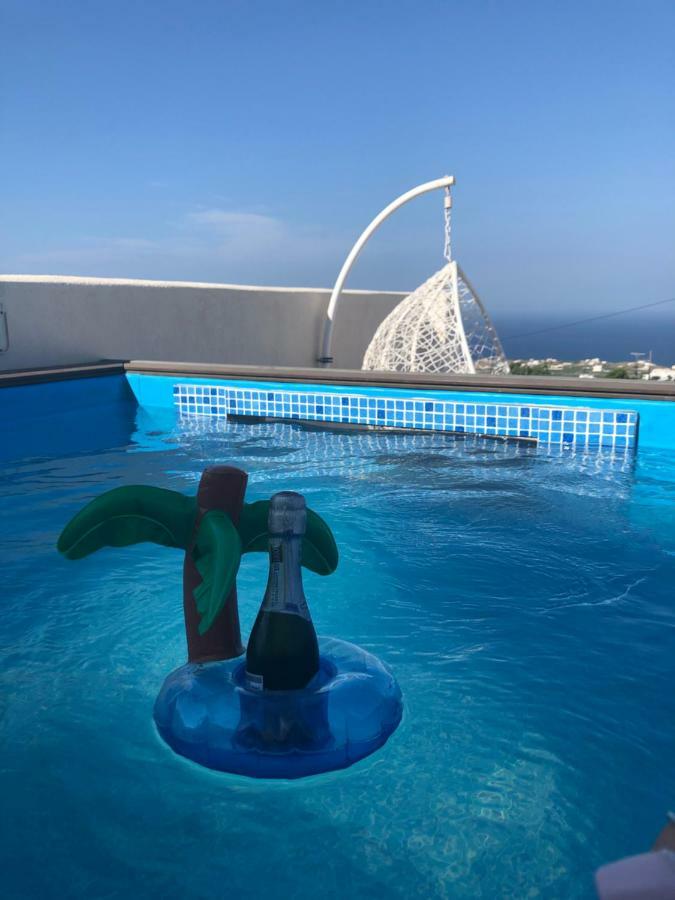 Amaryllis Suites Santorini 费拉 外观 照片